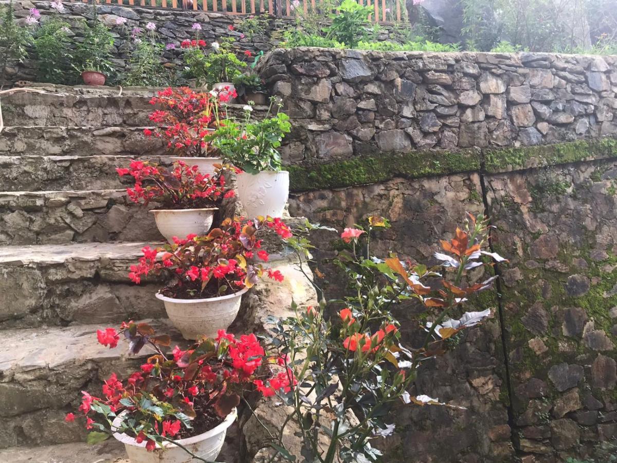 Dong Suoi H'Mong Homestay & Bungalow - Trek & Vegetarian Food Mu Cang Chai Buitenkant foto